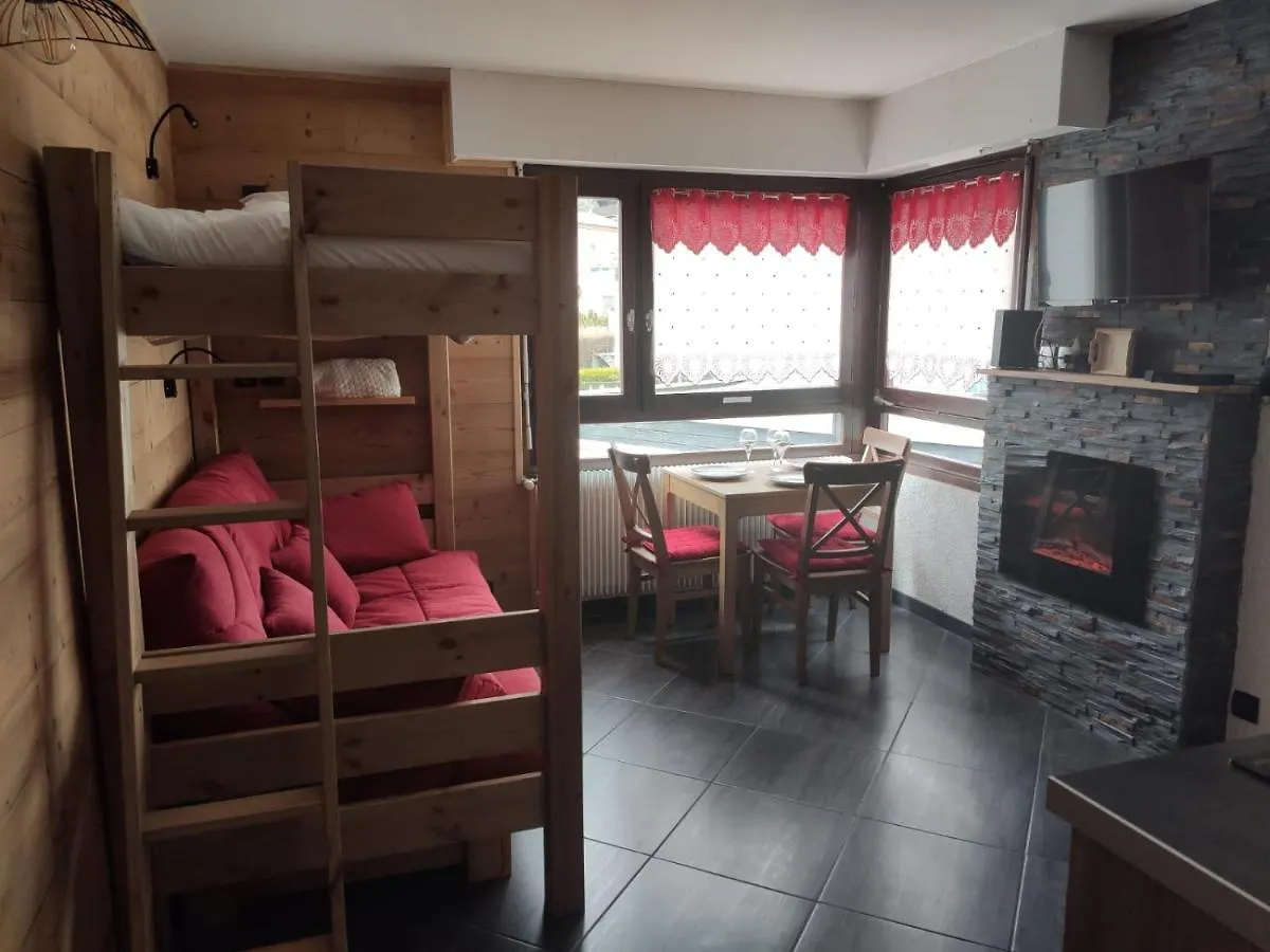 Chamonix Centre - Wifi - Parking - Res Aiguille Du Midi Apartment